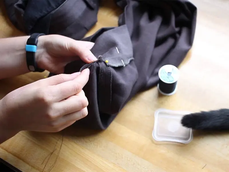 آموزش دوخت لبه آستین به روش ساده 3 دوخت لبه آستین